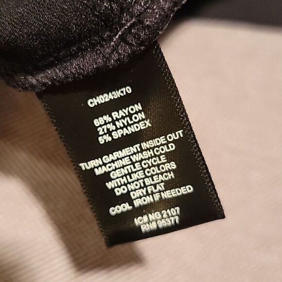 NWOT Sanctuary 9" shorts   - Picture 7 of 7